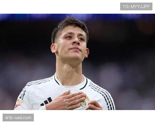 居莱尔与迪巴拉左脚技术差异及其战术角色适配性分析